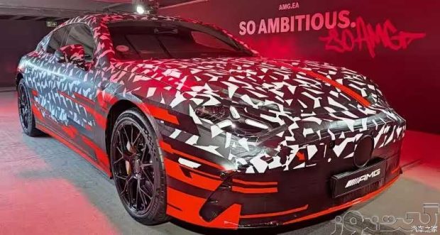 مرسدس بنز AMG GT چهار درب کوپه