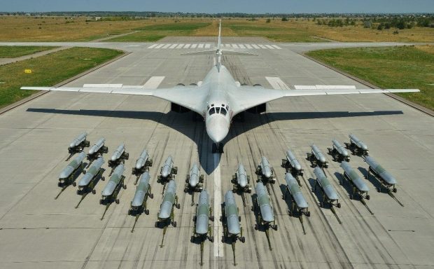 بمب افکن توپولف تو-۱۶۰ «بلک‌جک» (Tupolev Tu-160 "Blackjack")