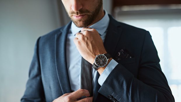 خطرات بستن کراوات برای مغز انسان