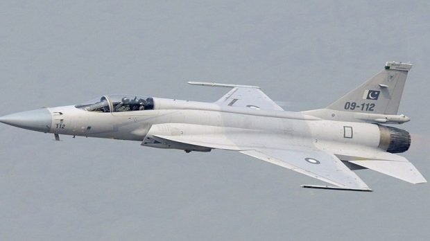 تفاوت‌های JF-17 با جنگنده J-10