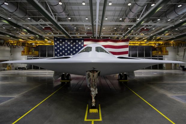 بمب افکن B-21