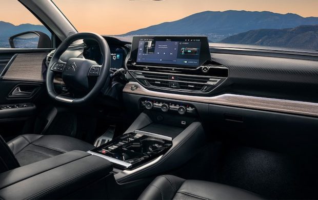نمای داشبورد سیتروئن C5 X سایپا