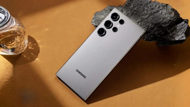 مقایسه پیکسل 10 پرو XL با گلکسی اس 25 اولترا