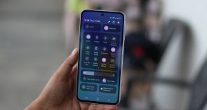 آپدیت آزمایشی One UI 8 به گوشی میان‌رده پرفروش سامسونگ می‌آید