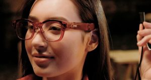 عینک هوشمند HTC Vive Eagle