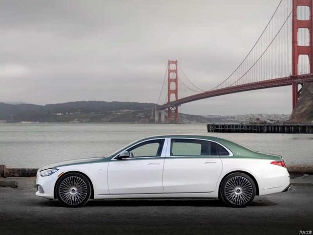 مرسدس بنز میباخ S680 ادیشن Emerald Isle
