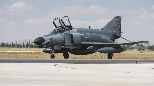 جنگنده مک‌دانل داگلاس اف-۴ فانتوم ۲ (McDonnell Douglas F-4 Phantom II)