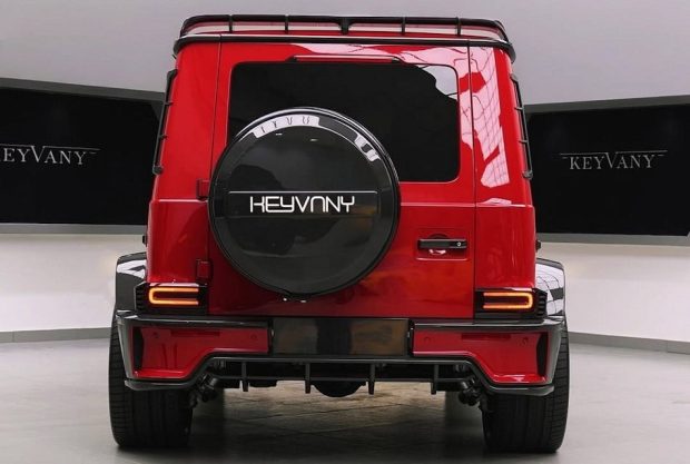 نمای عقب مرسدس G63 کیوانی