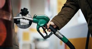 بررسی‌های کارشناسی برای افزایش قیمت بنزین
