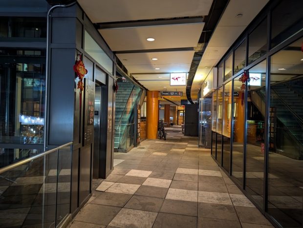 بررسی دوربین پیکسل ۱۰ پرو