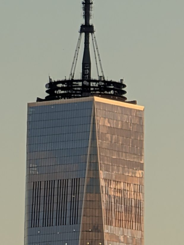 بررسی دوربین پیکسل ۱۰ پرو