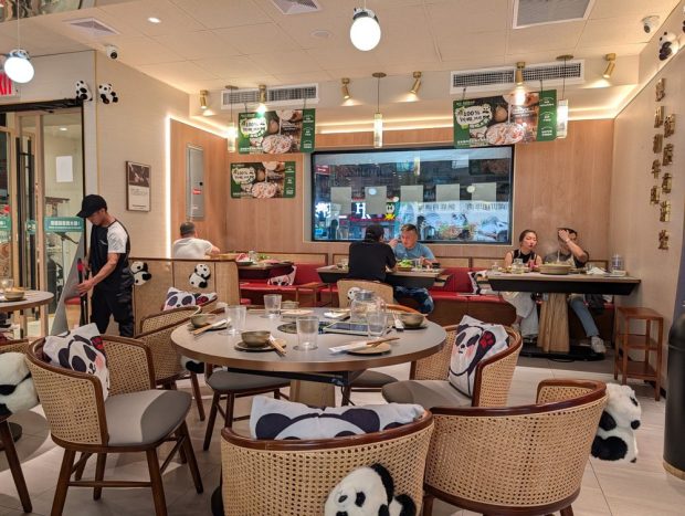 بررسی دوربین پیکسل ۱۰ پرو