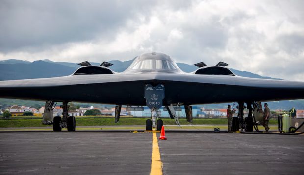 موتورهای بمب‌افکن B-2 اسپریت