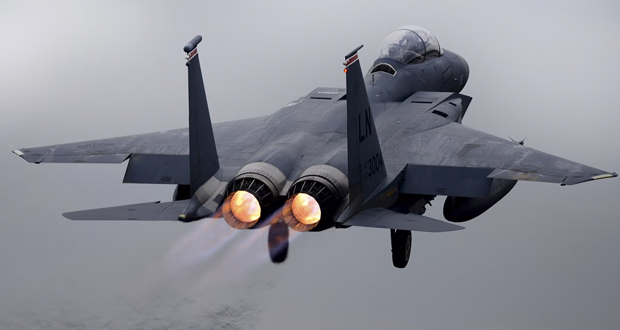 موتور جنگنده F-15
