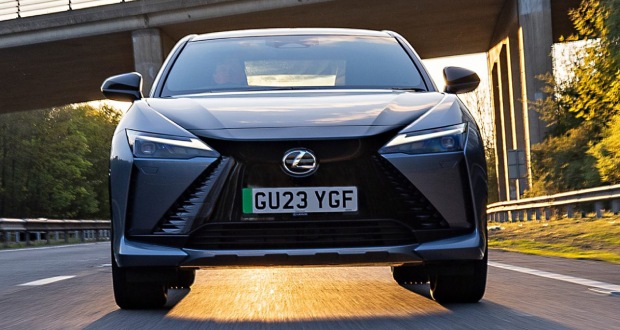 لکسوس RZ300e برقی در راه ایران