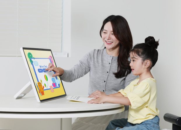 تلویزیون لمسی و قابل حمل سامسونگ