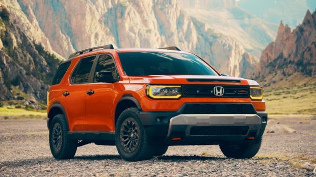 تویوتا لندکروز