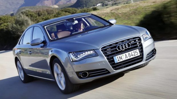 موتور دیزل V8