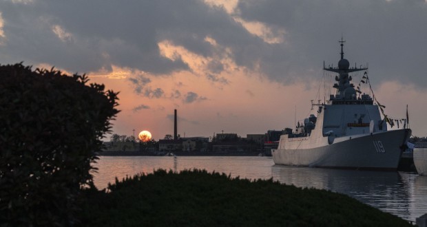 مقایسه ناوشکن