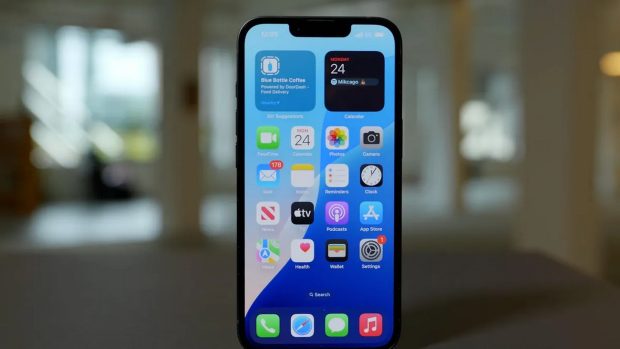 مقایسه گلکسی S25 FE و آیفون 16e