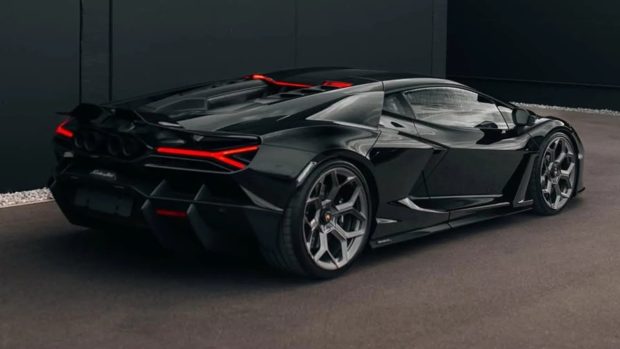 لامبورگینی روئلتو ۱۰۱۵ اسب بخاری