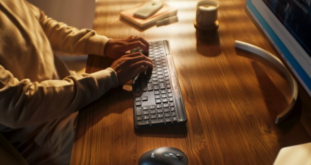 کیبورد لاجیتک K980