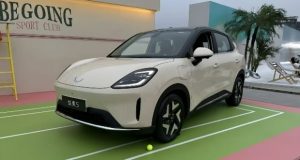 وولینگ بینگو S کلیدواژه فرعی: اسلاگ پیشنهادی (Slug): wuling-binguo-s-electric-suv-launch توضیحات متا (Meta Description): وولینگ بینگو S با قیمتی باورنکردنی و برد ۴۳۰ کیلومتر در چین معرفی شد. شاسی‌بلند برقی جدید SAIC-GM-Wuling را بشناسید. تیتر نهایی: وولینگ بینگو S معرفی شد؛ شاسی بلند برقی اقتصادی با قیمت باورنکردنی و برد 430 کیلومتر