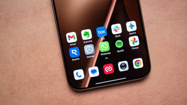 آیفون 17 پرو و شیائومی 15T پرو