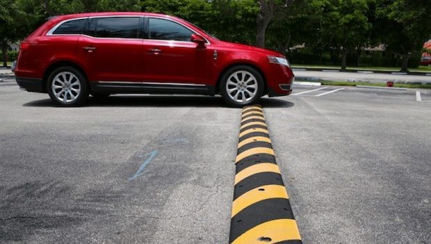 ترمز گرفتن روی دست‌انداز