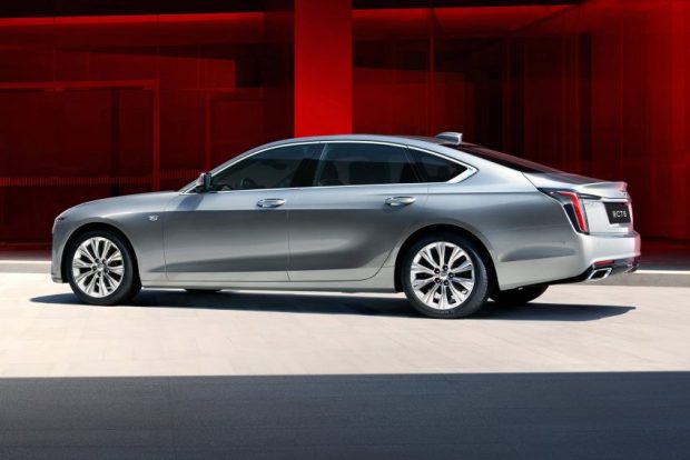 نمای عقب کادیلاک CT6 مدل 2026