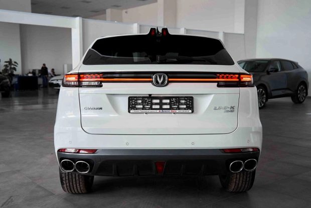 نمای عقب چانگان UNI-K سایپا