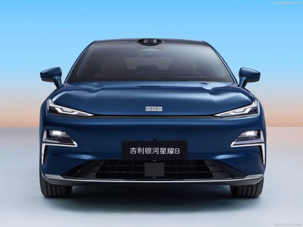 نمای جلو جیلی گلکسی استارشاین 8