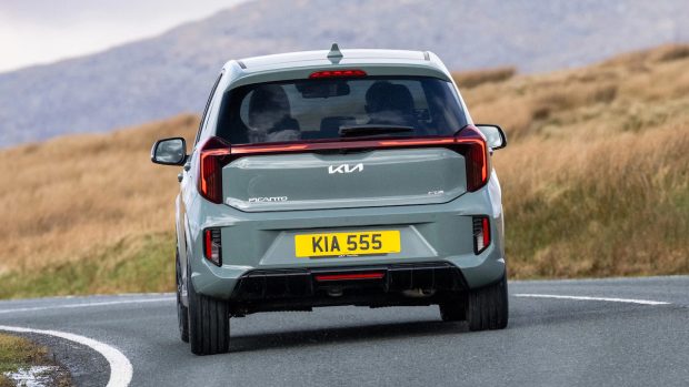 نمای عقب کیا پیکانتو وارداتی