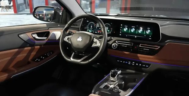 نمای کابین سایپا آریا پلاگین هیبریدی