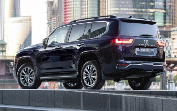 قیمت تویوتا لندکروزر اتاق 300