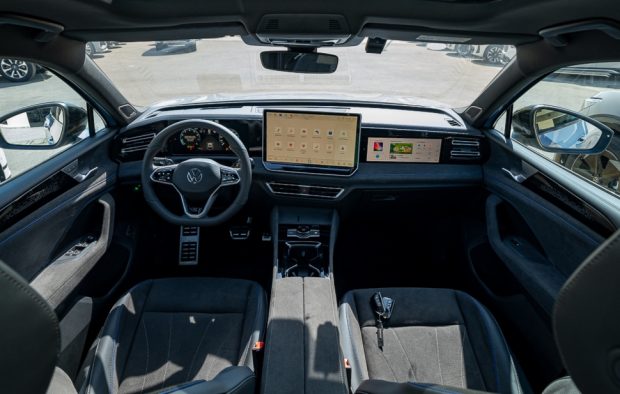 نمای داشبورد فولکس واگن تیگوان L پرو