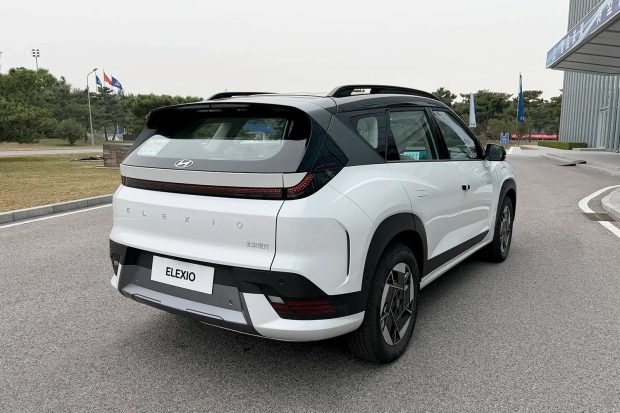 شاسی‌بلند برقی هیوندای EO