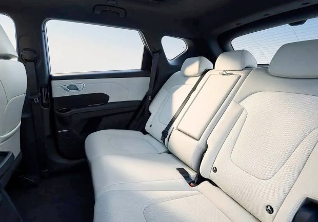 شاسی‌بلند برقی هیوندای EO