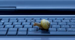 عامل کندی سرعت کامپیوتر