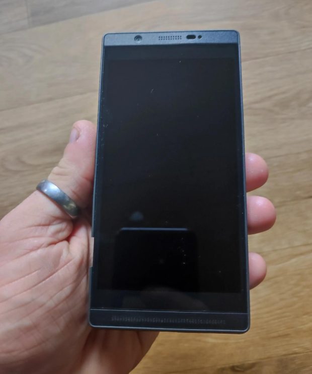 گوشی ماژولار گوگل