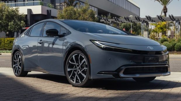 راهنمای خرید خودرو هیبریدی