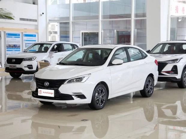 ایران خودرو ENVOY