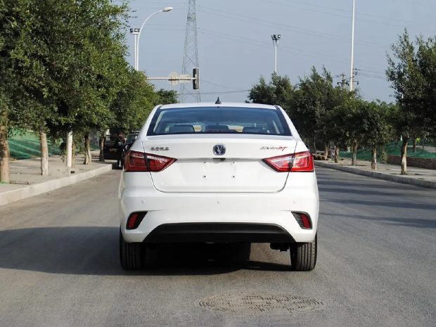 ایران خودرو ENVOY