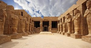 قدمت معبد باستانی کارناک