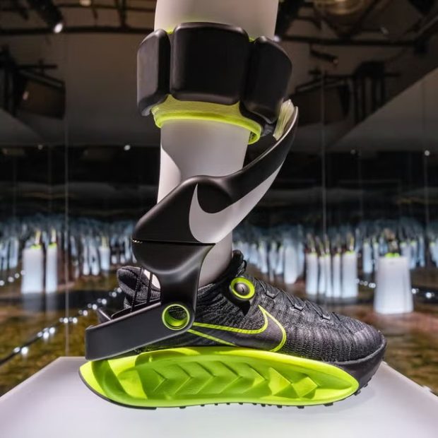 کفشهای رباتیک نایک