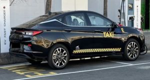 تسهیلات تاکسی برقی کلیدواژه فرعی: وام صفر درصد اسلاگ پیشنهادی (Slug): electric-taxi-loan-tehran توضیحات متا (Meta Description): رانندگان تاکسی تهران می‌توانند از تسهیلات تاکسی برقی ۱.۵ میلیارد تومانی بدون سود بهره‌مند شوند. اما آیا چالش‌های پیش‌رو، مانع استفاده موثر از این وام خواهد شد؟ تیتر نهایی: ۱.۵ میلیارد تومان وام بدون سود برای تاکسی برقی؛ آیا رانندگان تهران توان استفاده دارند؟
