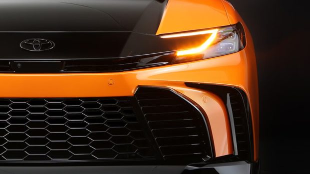 تویوتا کمری GT-S