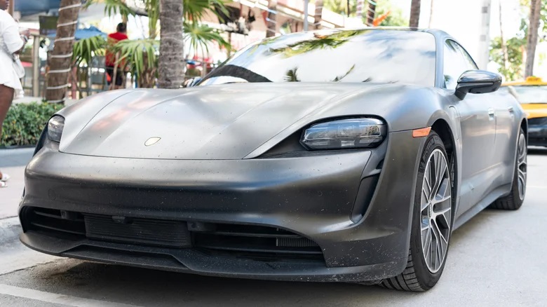 12 خودرو برقی با بالاترین امتیاز قابلیت اطمینان - پورشه تایکان 2023