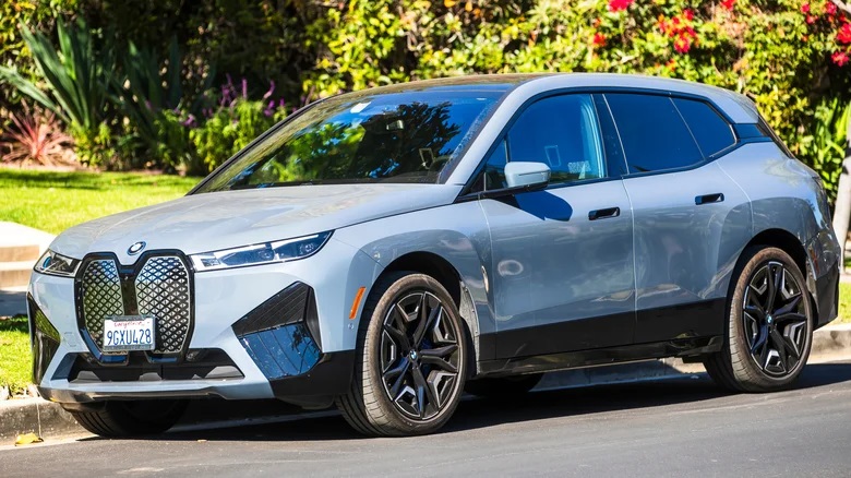 بی ام و آی ایکس