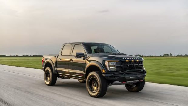 سریع‌ترین وانت V8